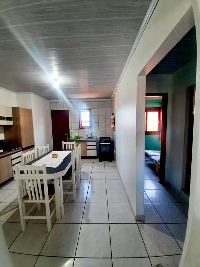 Residencial Familia Milani 100 Metros Do Mar Torres Exterior foto